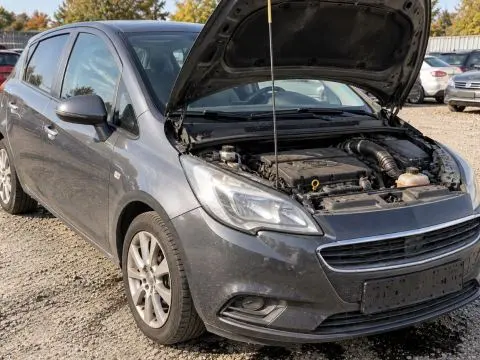 Skoda Enyaq oder Cupra Born mit Schaden gesucht