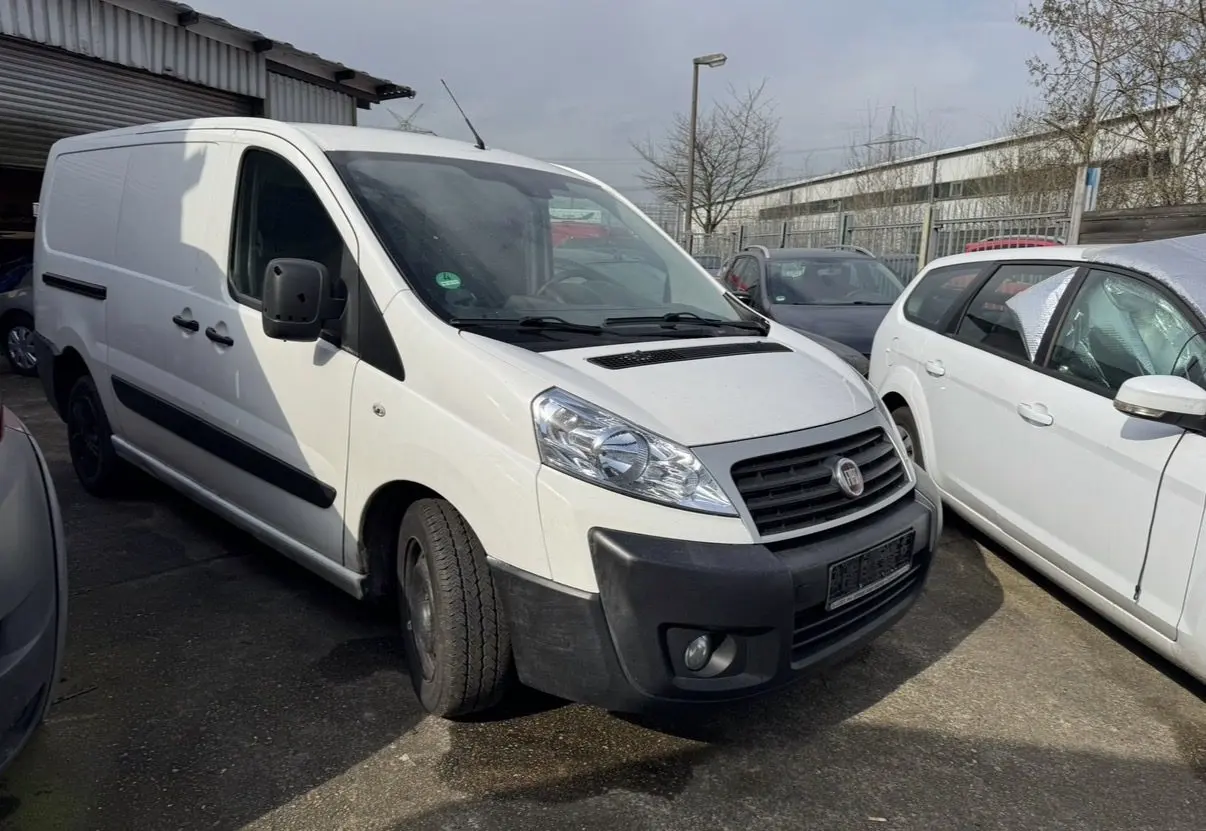 Elektro-Transporter mit Schaden gesucht – eVito, eSprinter, e-Crafter, Kangoo E-Tech – Bild 1